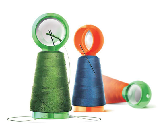 Little-Helper treading needles